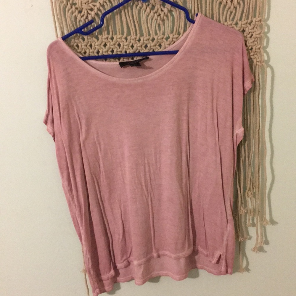 basic pink tee